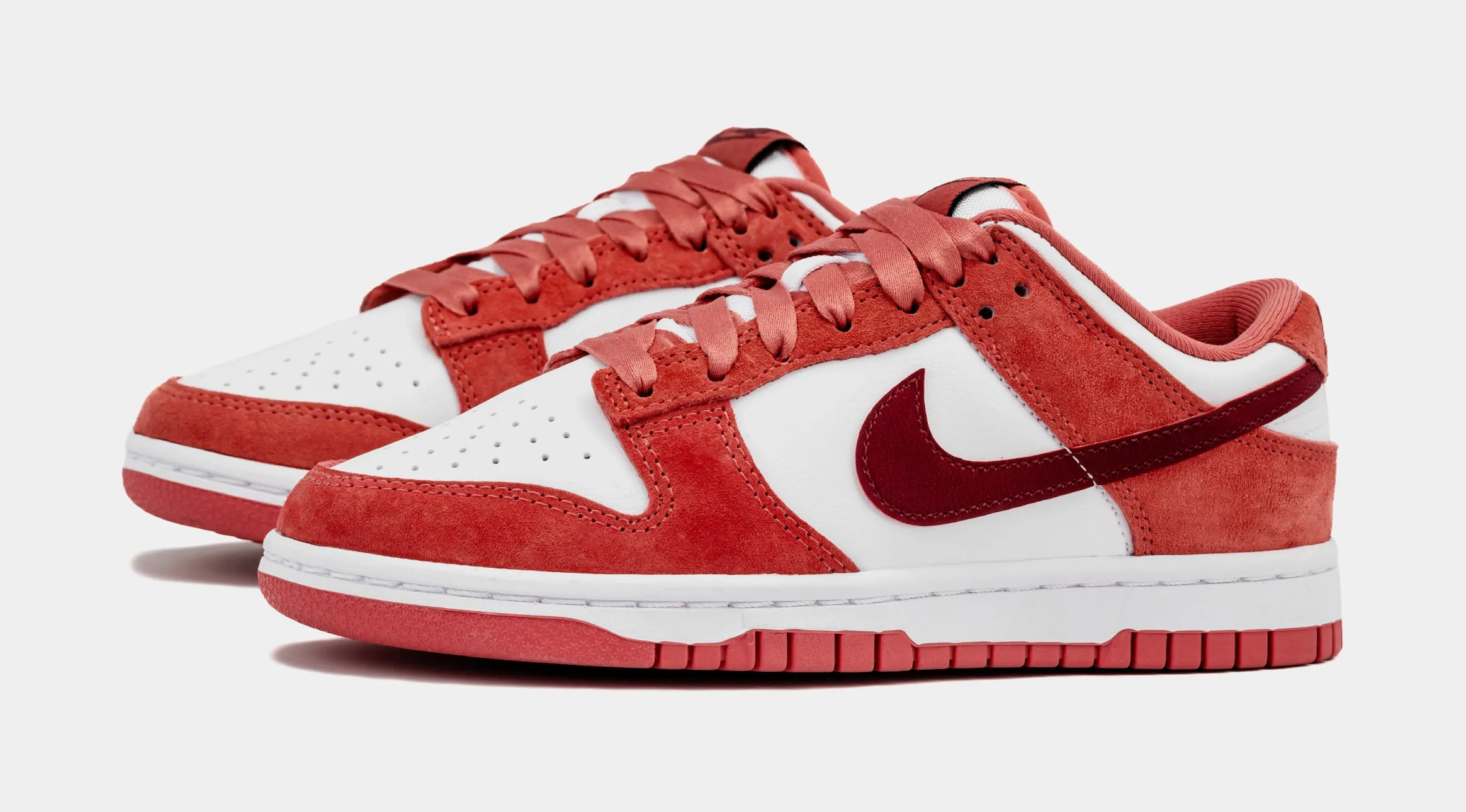 Dunk Low Valentines Day Womens Lifestyle Shoes (White/Team Red/Adobe/Dragon Red)