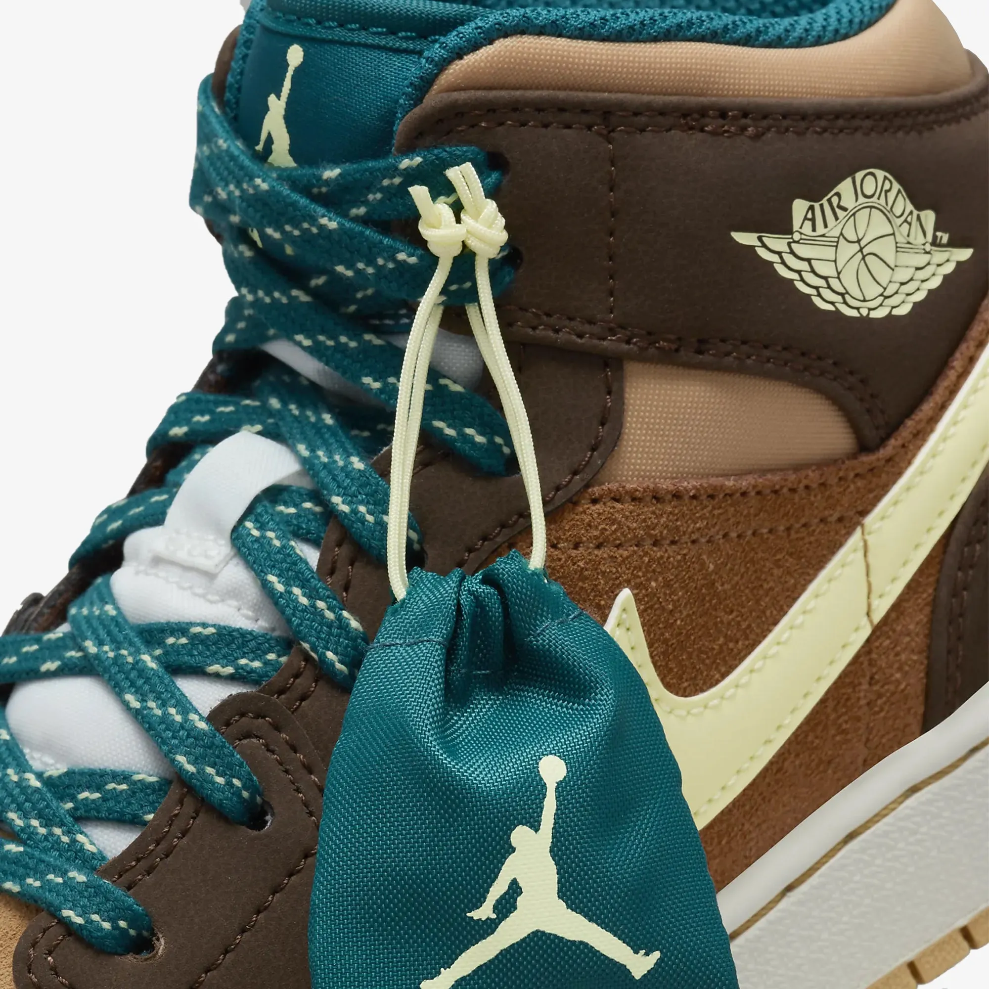 Jordan | AIR JORDAN 1 MID SE  { CACAO WOW/LUMINOUS GREEN-ALE BROWN