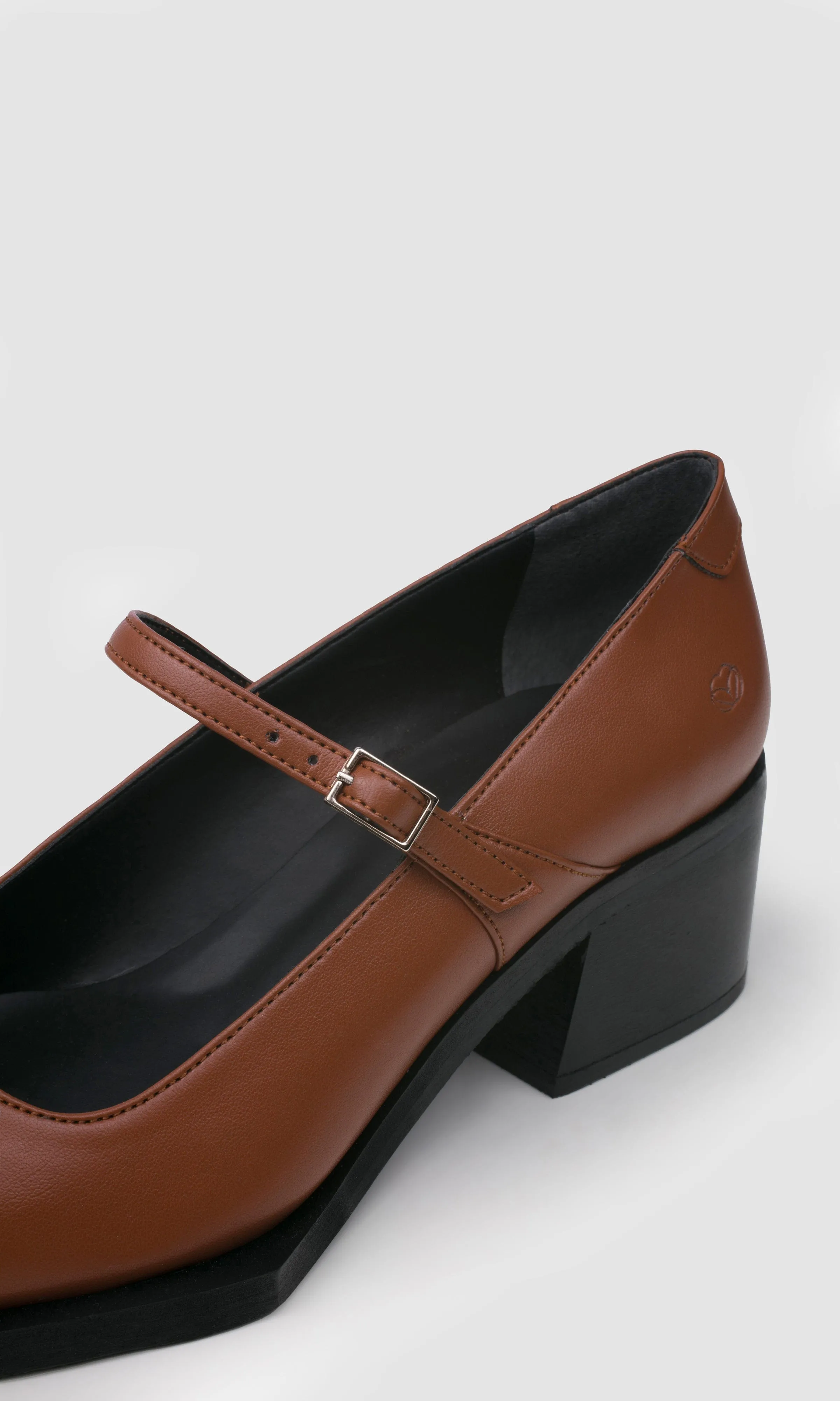 Julia Apple Leather Vegan Pumps | Chestnut