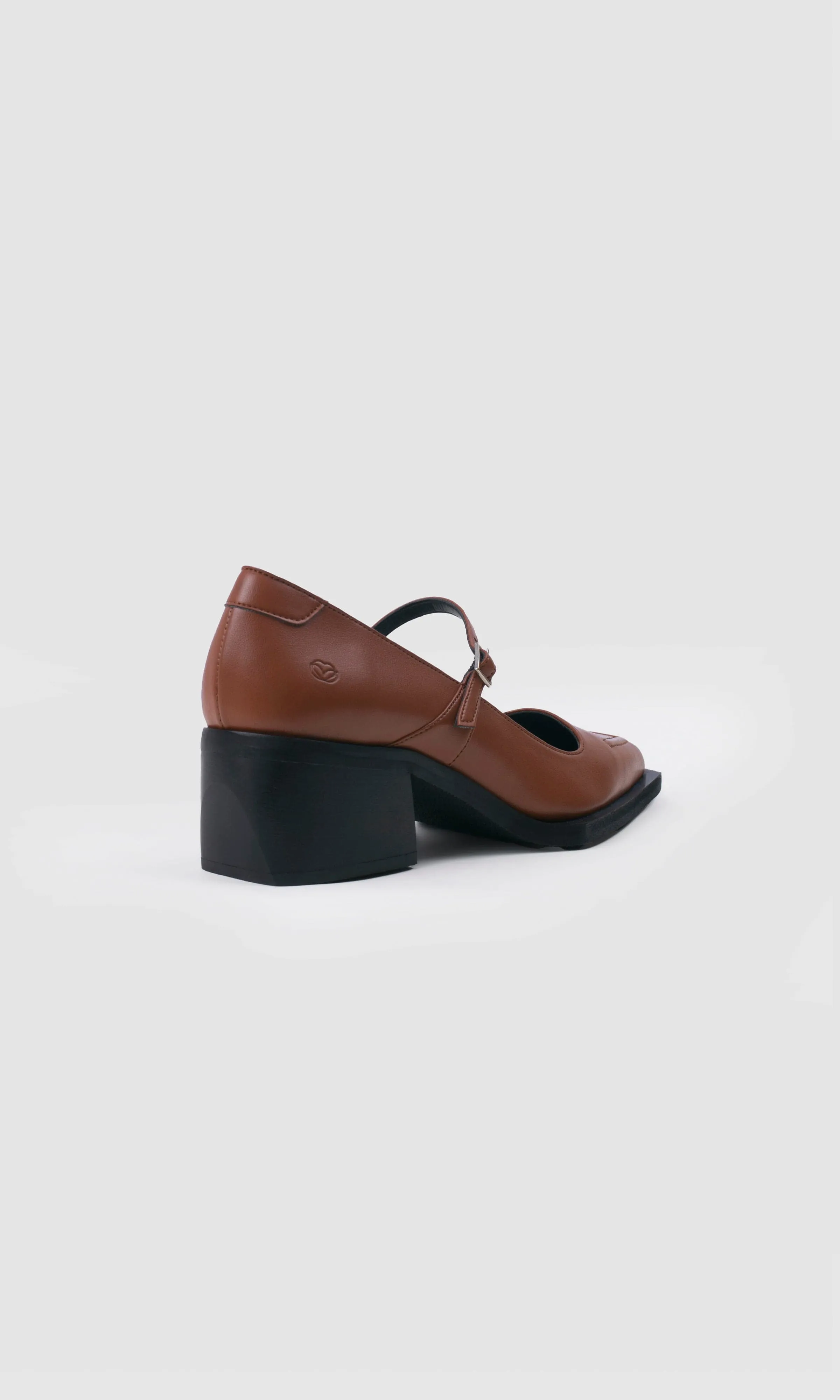 Julia Apple Leather Vegan Pumps | Chestnut