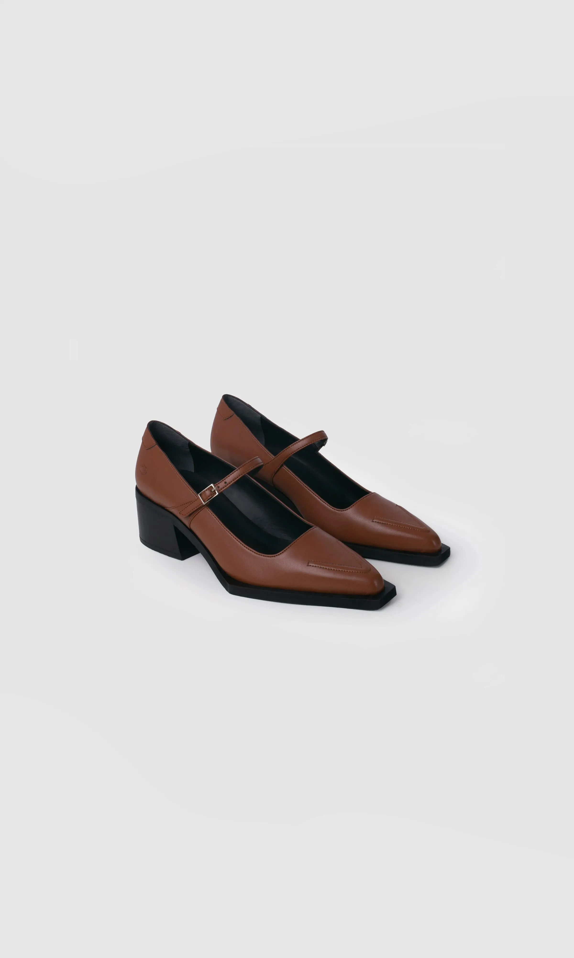 Julia Apple Leather Vegan Pumps | Chestnut