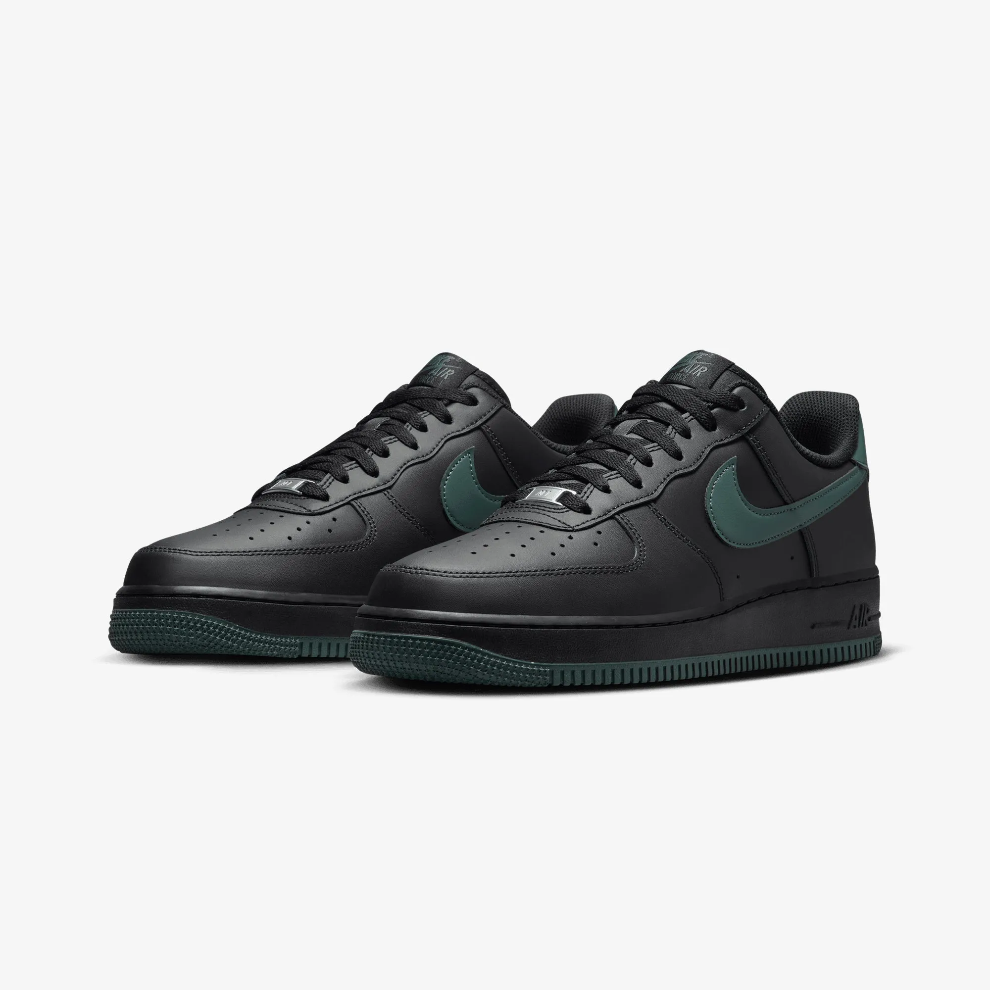 NIKE | AIR FORCE 1'07 { BLACK/VINTAGE GREEN