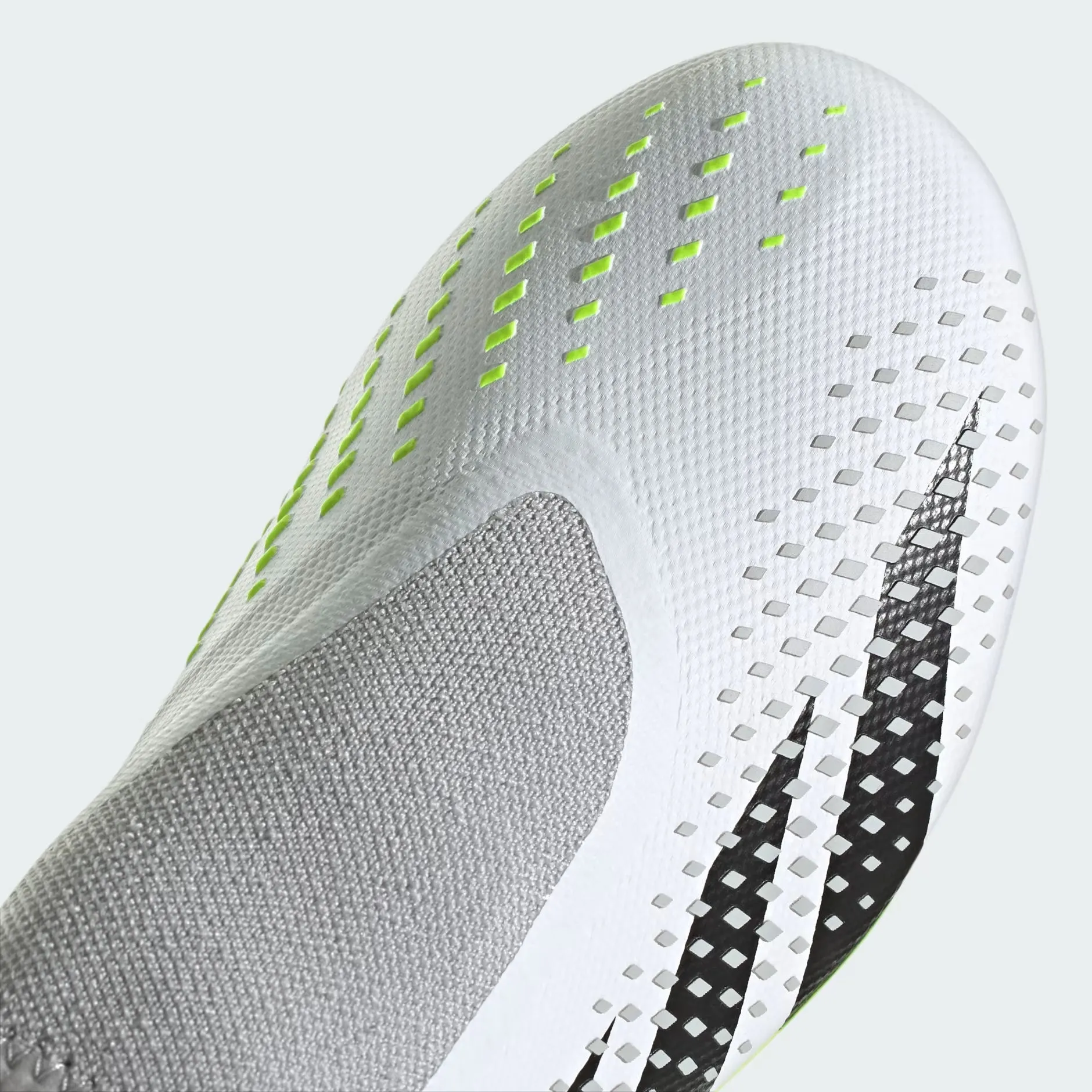 Predator Accuracy.3 Laceless FG [White/Black/Lucid Lemon]